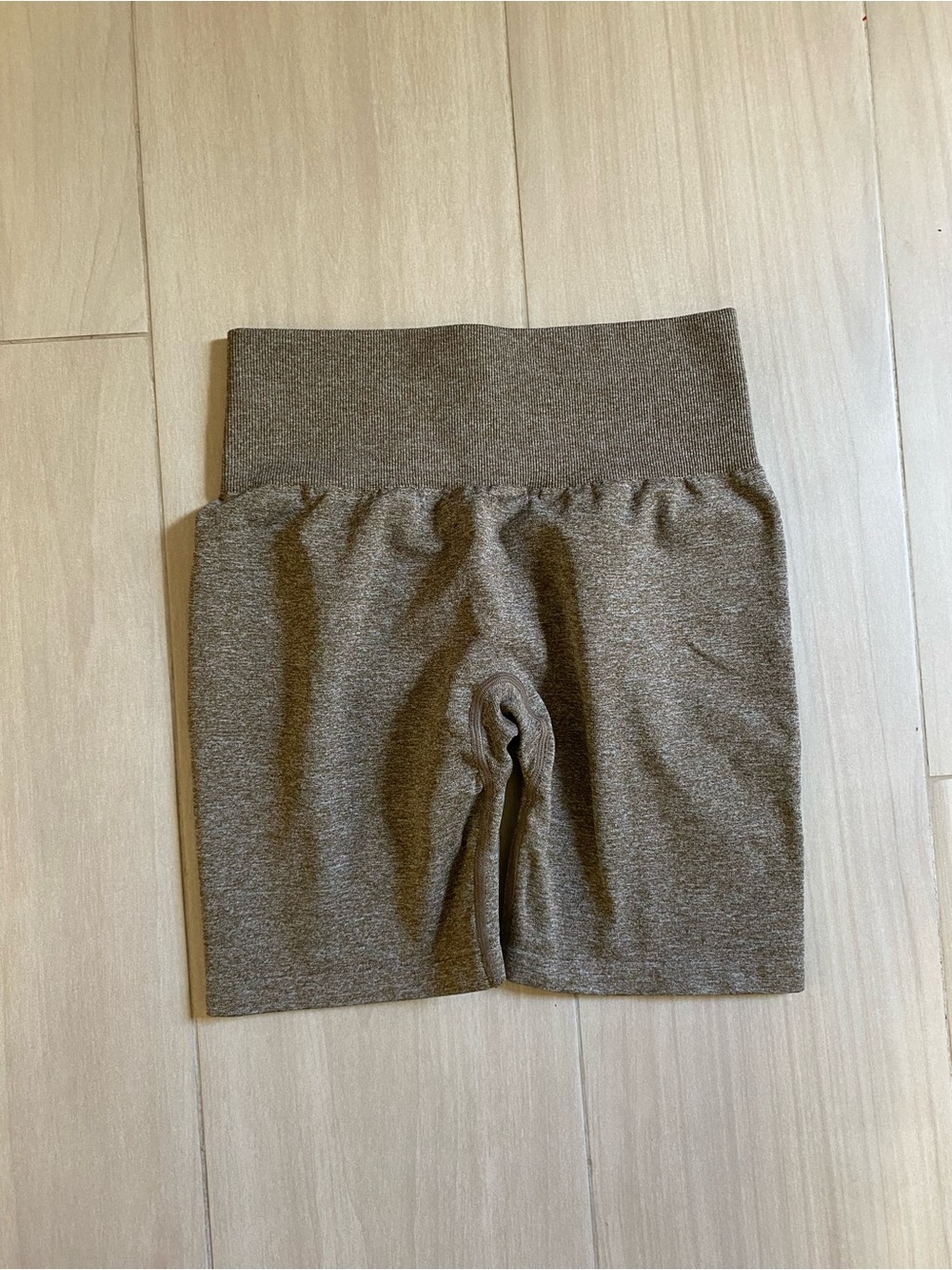 NVGTN Women's High-Waist Bike Shorts in Brown Heather